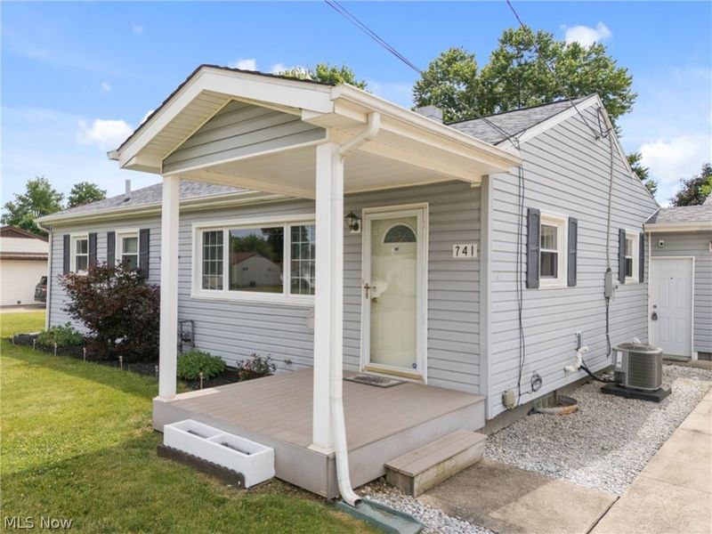 741 Cherry Street, Malvern, OH 44644 Photo 7
