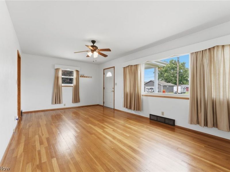 741 Cherry Street, Malvern, OH 44644 Photo 9