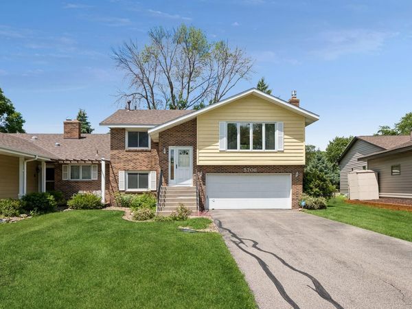 5706 W 98 1/2 Street , Bloomington, MN 55437