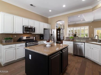 9697 Shadowstone Way, Reno, NV 89521 Photo