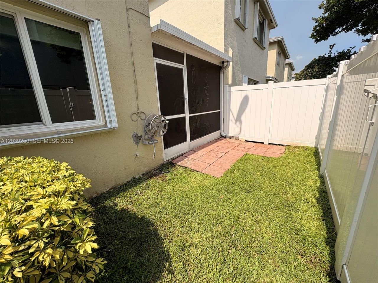 9481 Bradshaw Ln , Tamarac, FL 33321 Photo