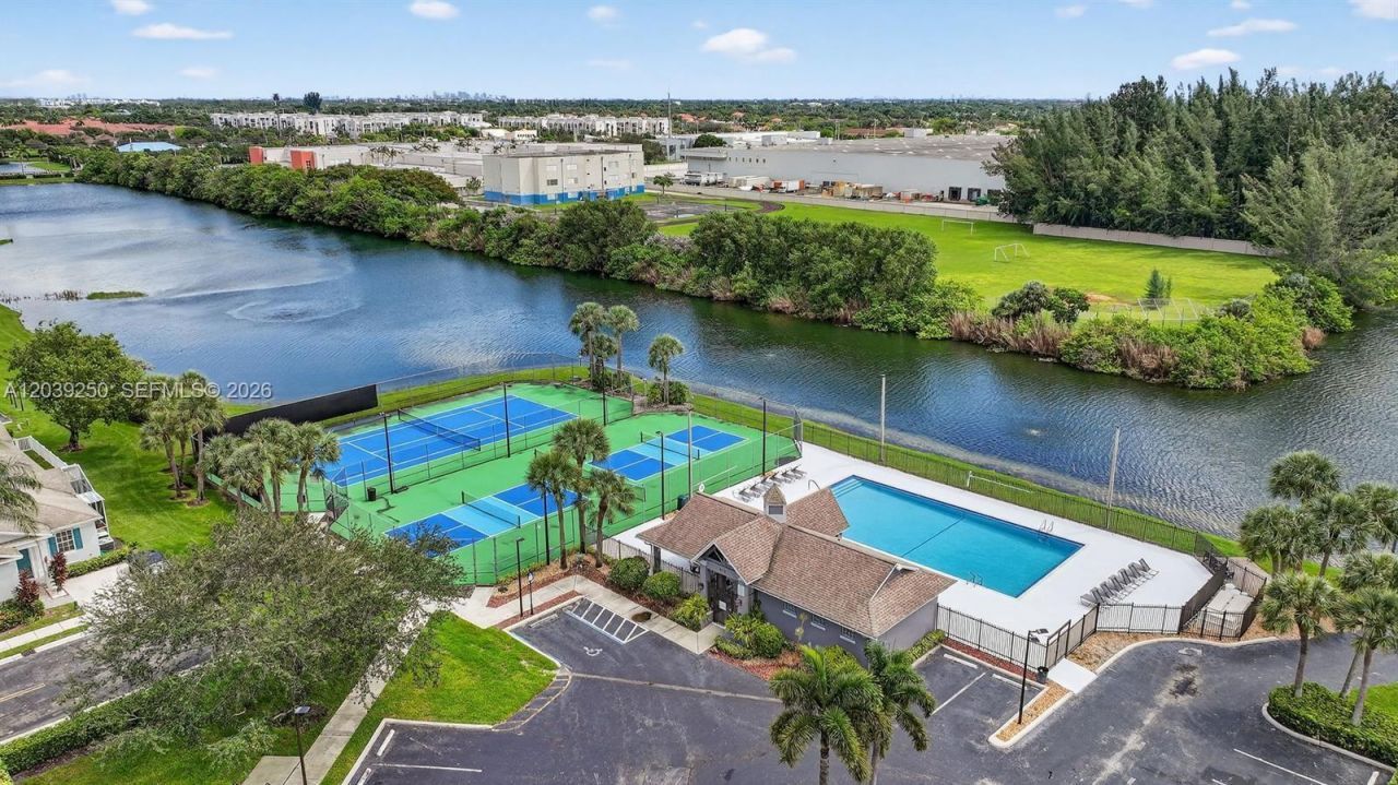9481 Bradshaw Ln , Tamarac, FL 33321 Photo