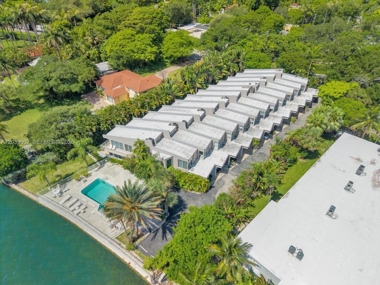6011 N Bayshore Dr , Unit 8-D, Miami, FL 33137 Photo