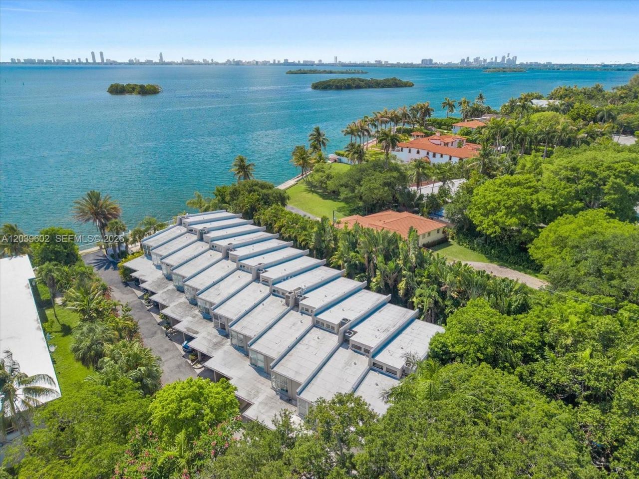 6011 N Bayshore Dr , Unit 8-D, Miami, FL 33137 Photo