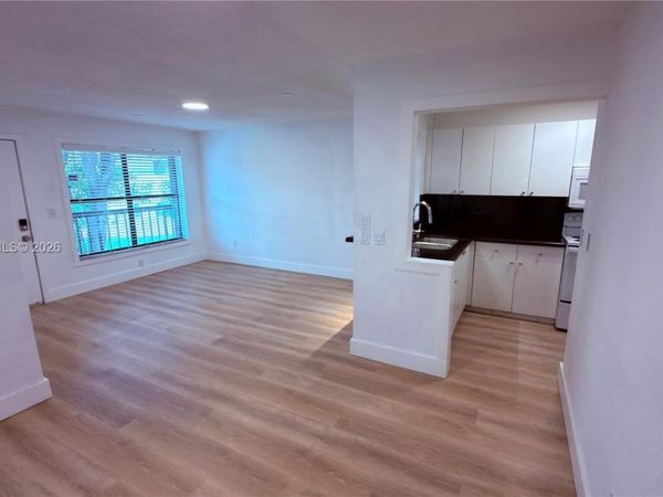 2735 W 66th St, Unit 21-23, Hialeah, FL 33016