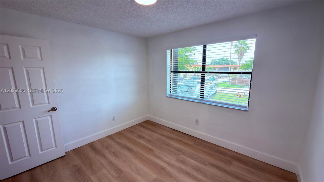 2735 W 66th St, Unit 21-23, Hialeah, FL 33016 Photo