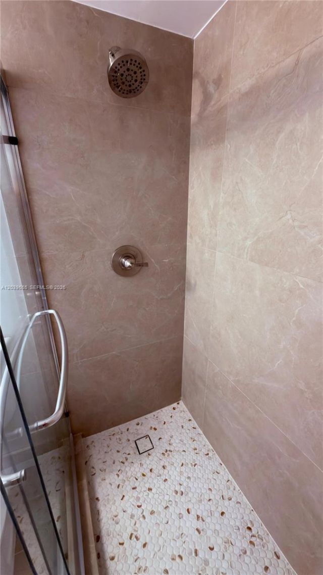2735 W 66th St, Unit 21-23, Hialeah, FL 33016 Photo