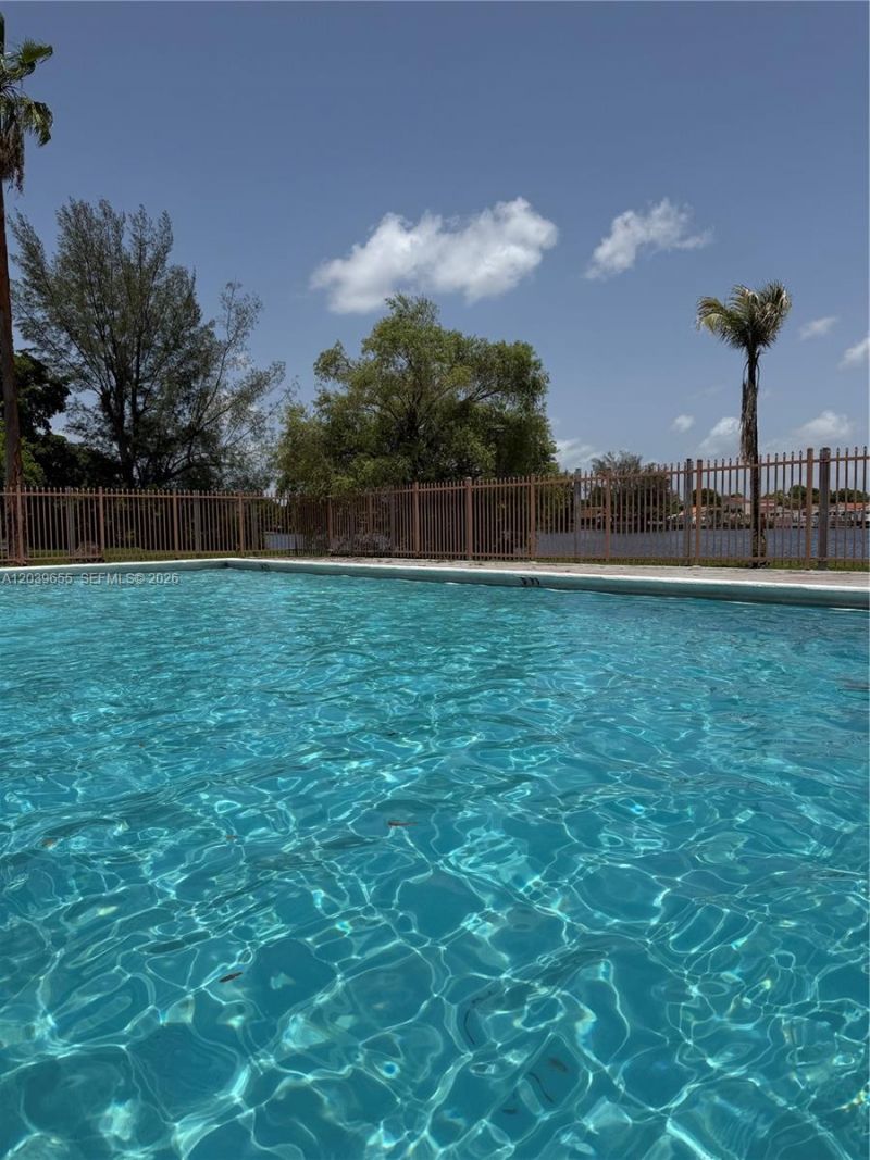 2735 W 66th St, Unit 21-23, Hialeah, FL 33016 Photo
