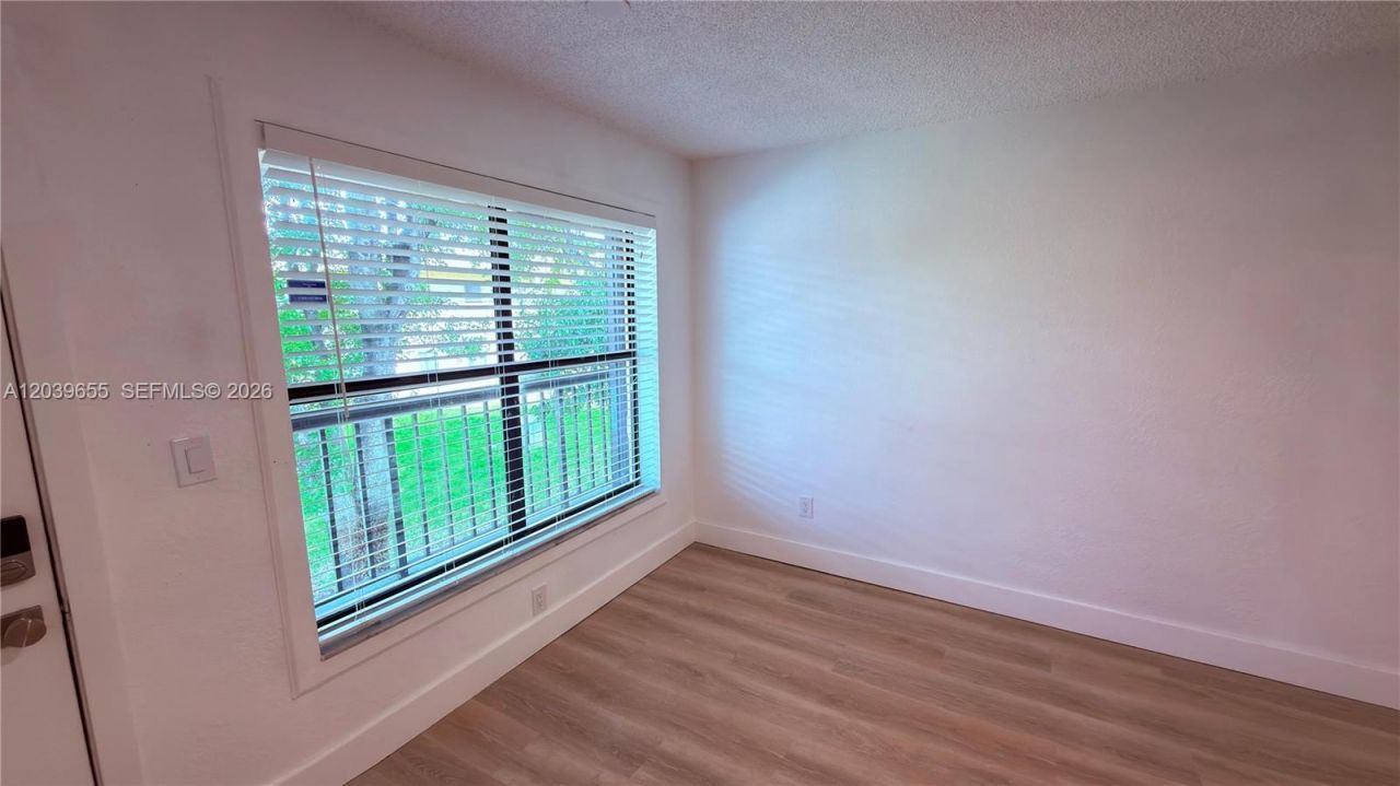 2735 W 66th St, Unit 21-23, Hialeah, FL 33016 Photo