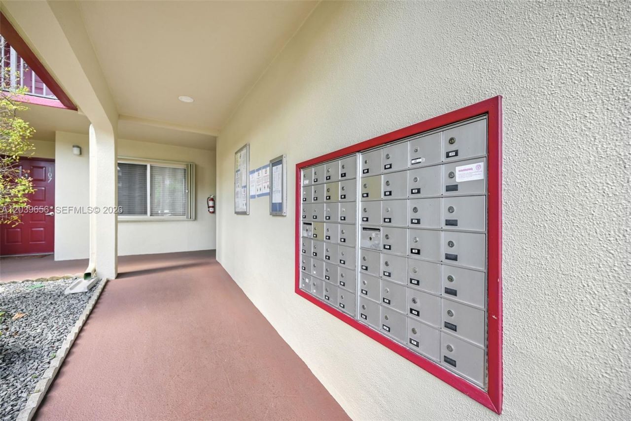 12750 SW 15th St , Unit 204D, Pembroke Pines, FL 33027 Photo