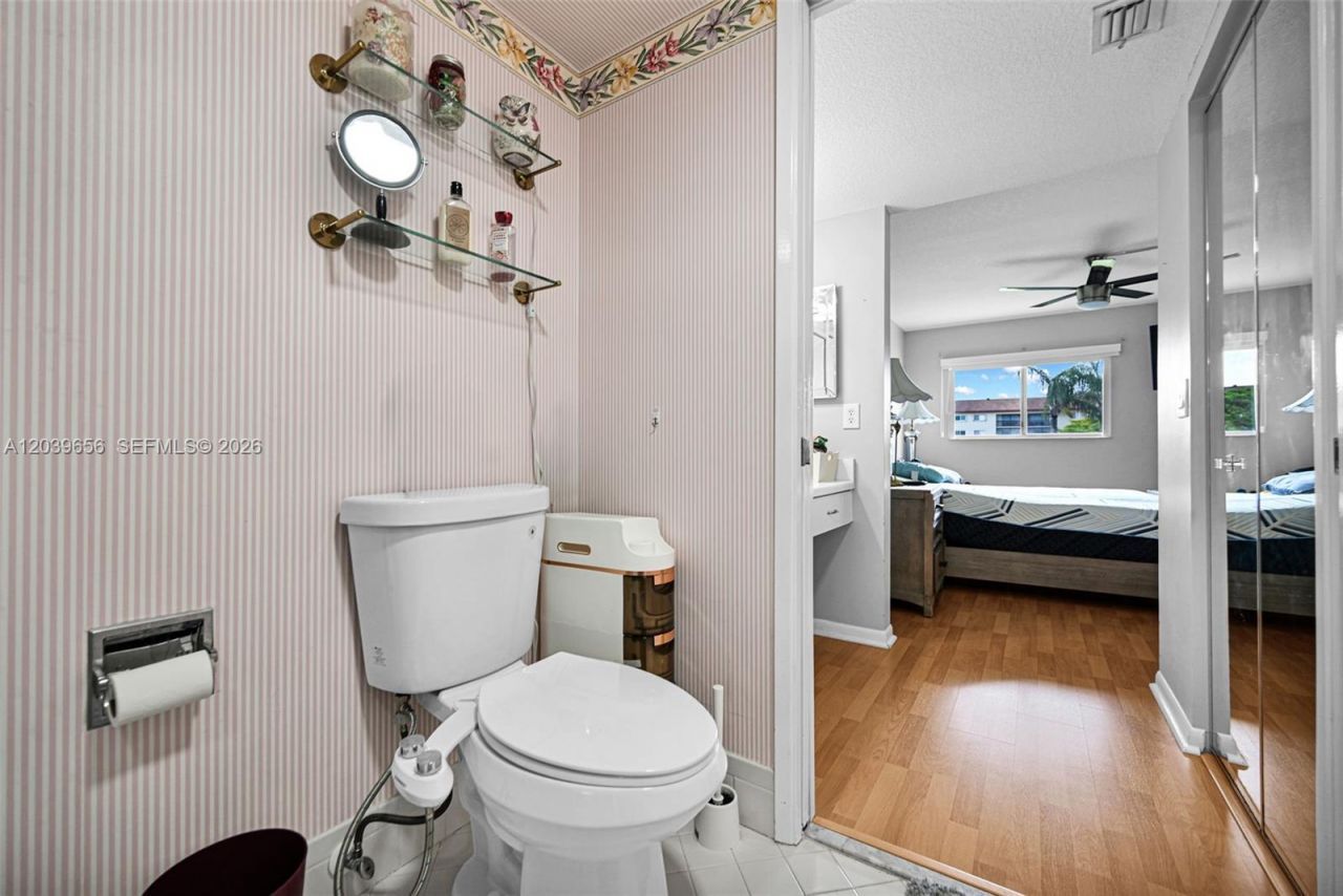 12750 SW 15th St , Unit 204D, Pembroke Pines, FL 33027 Photo