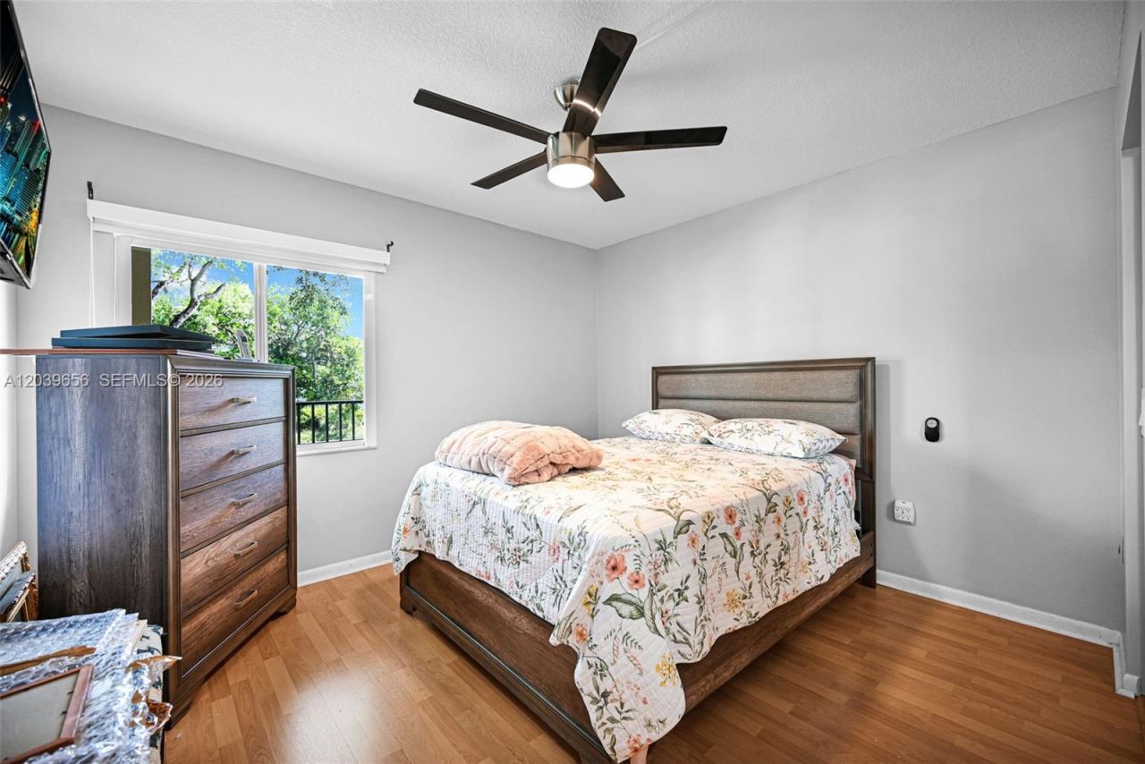12750 SW 15th St , Unit 204D, Pembroke Pines, FL 33027 Photo