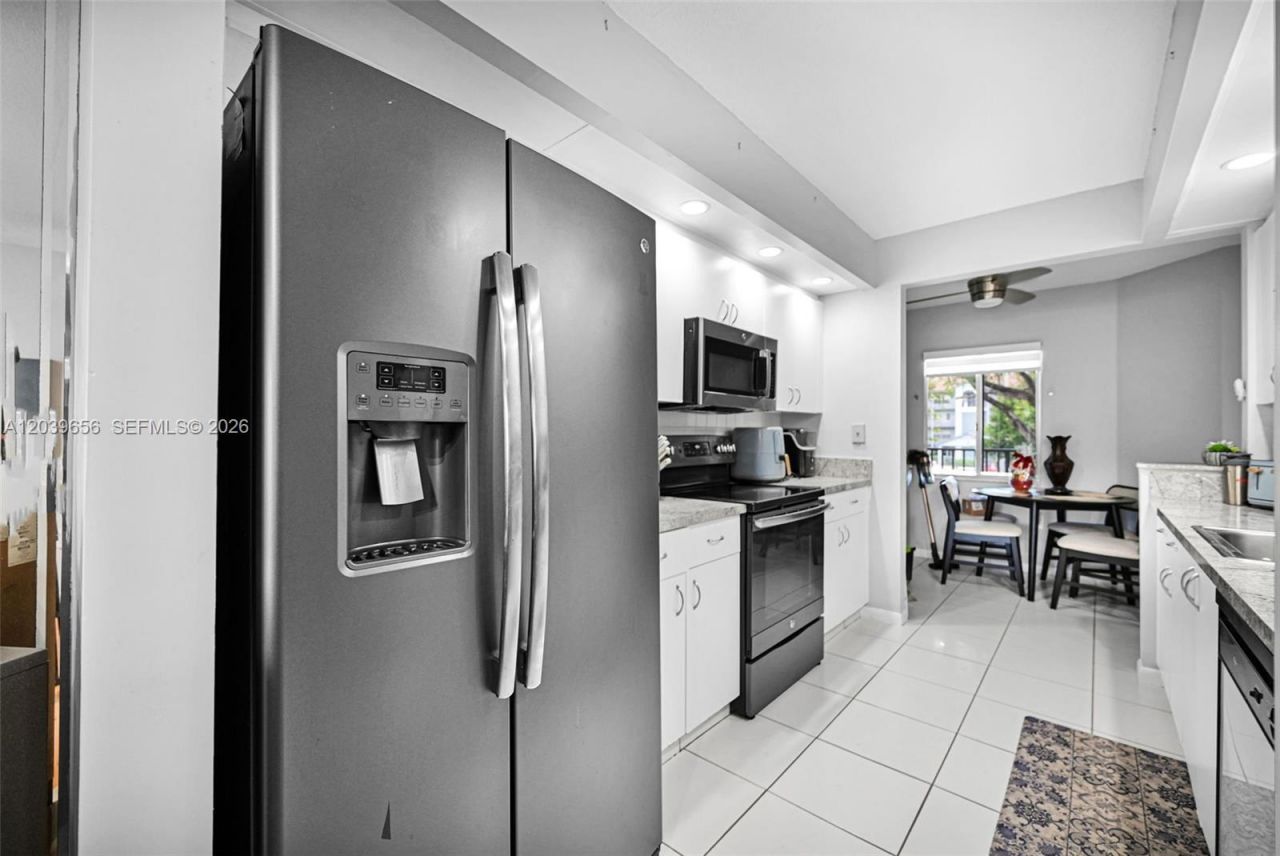 12750 SW 15th St , Unit 204D, Pembroke Pines, FL 33027 Photo