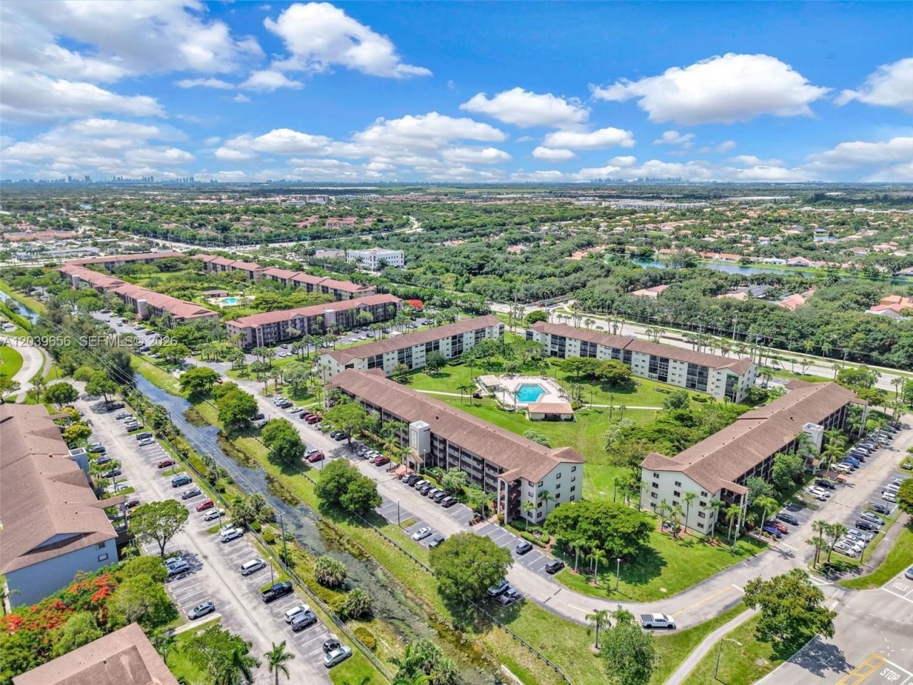 12750 SW 15th St , Unit 204D, Pembroke Pines, FL 33027 Photo
