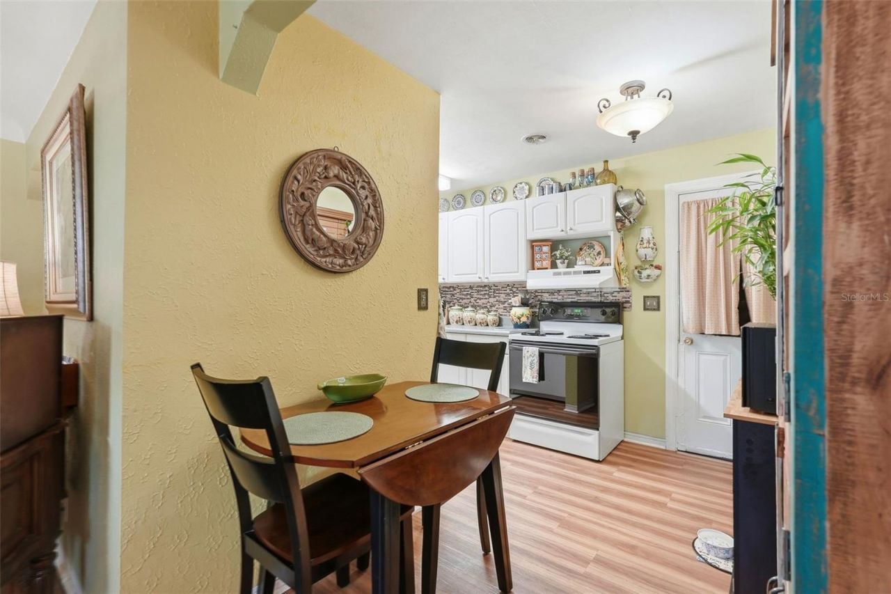 4570 Haines Road N, Saint Petersburg, FL 33714 Photo
