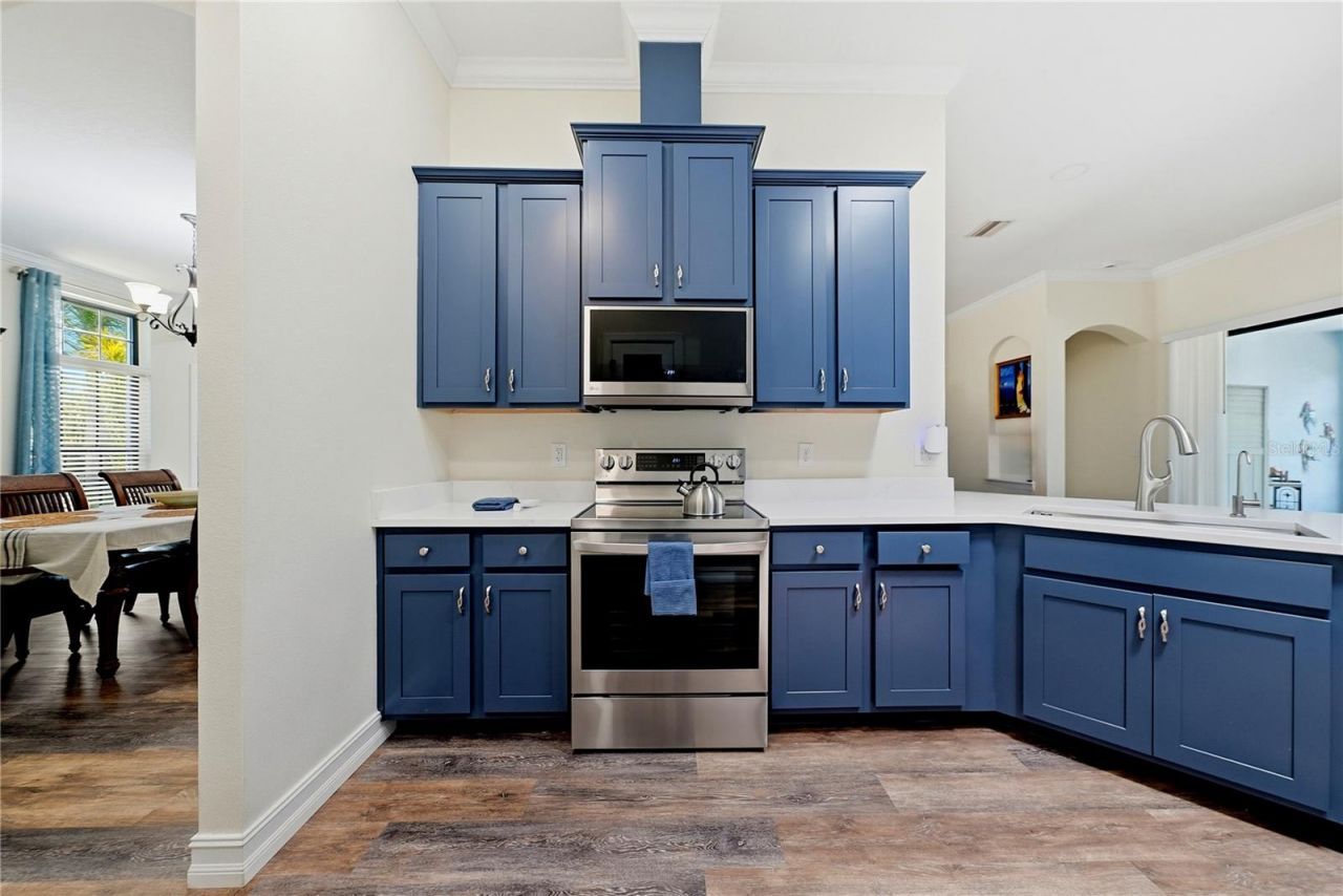 326 Star Shell Drive , Apollo Beach, FL 33572 Photo
