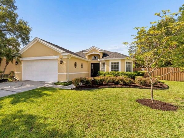 4734 WHISPERING WIND AVENUE , TAMPA, FL 33614