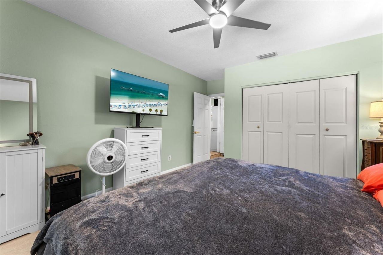 2833 56th Lane N, Saint Petersburg, FL 33710 Photo