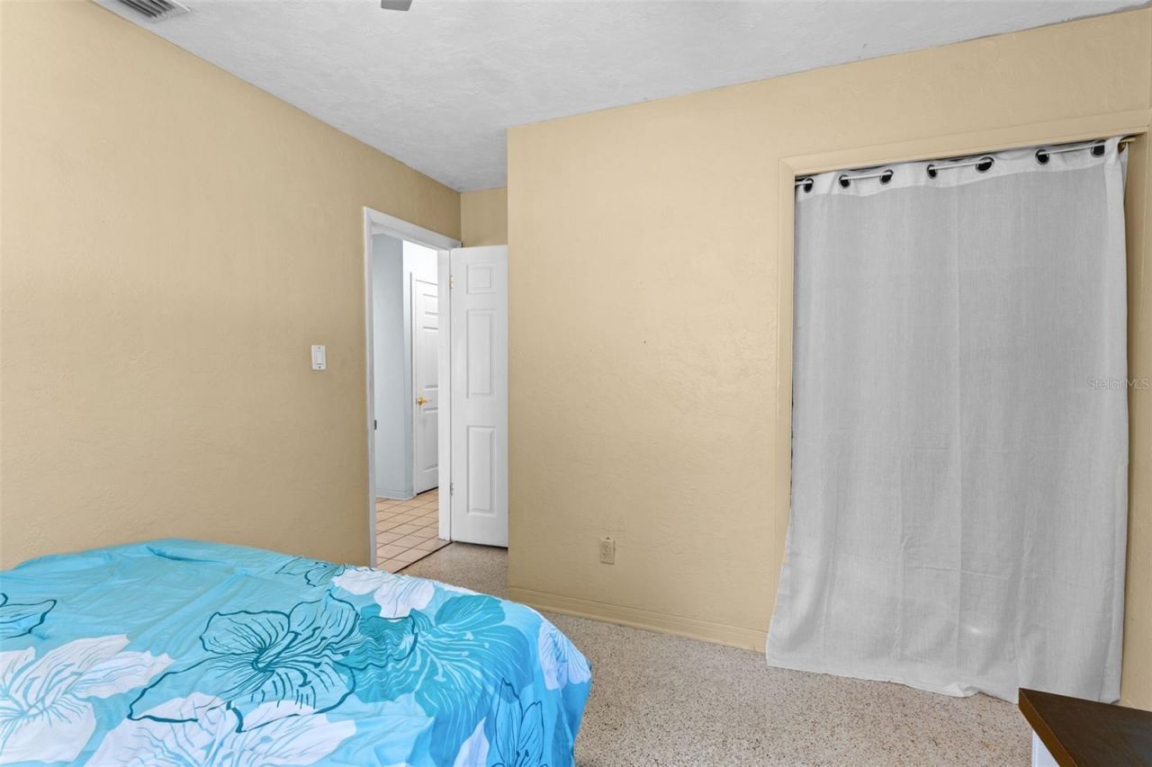2833 56th Lane N, Saint Petersburg, FL 33710 Photo