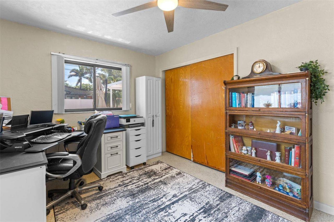 2833 56th Lane N, Saint Petersburg, FL 33710 Photo