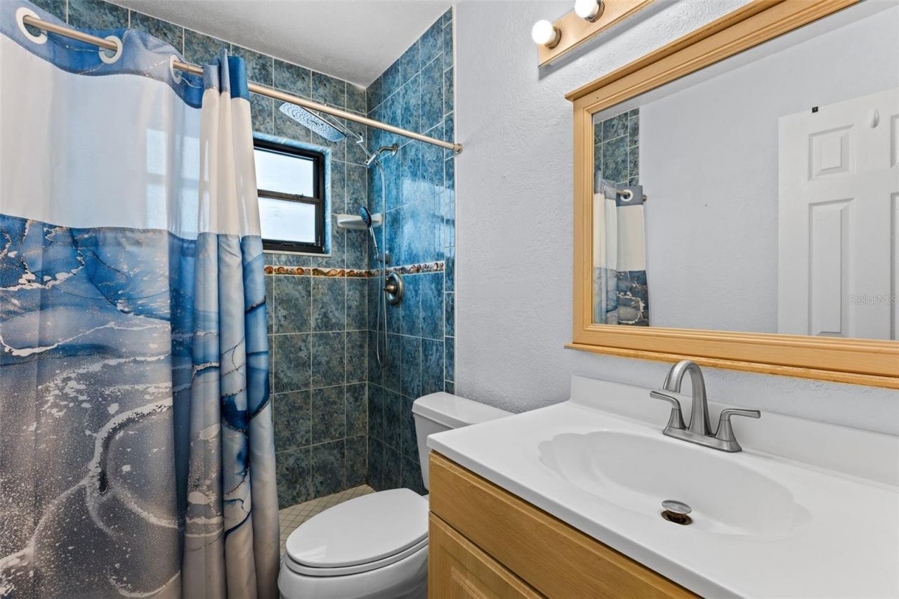 2833 56th Lane N, Saint Petersburg, FL 33710 Photo