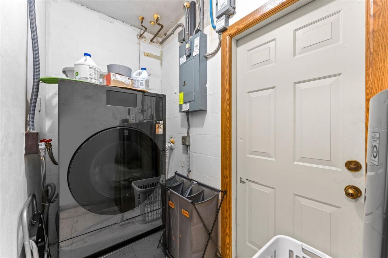 2833 56th Lane N, Saint Petersburg, FL 33710 Photo