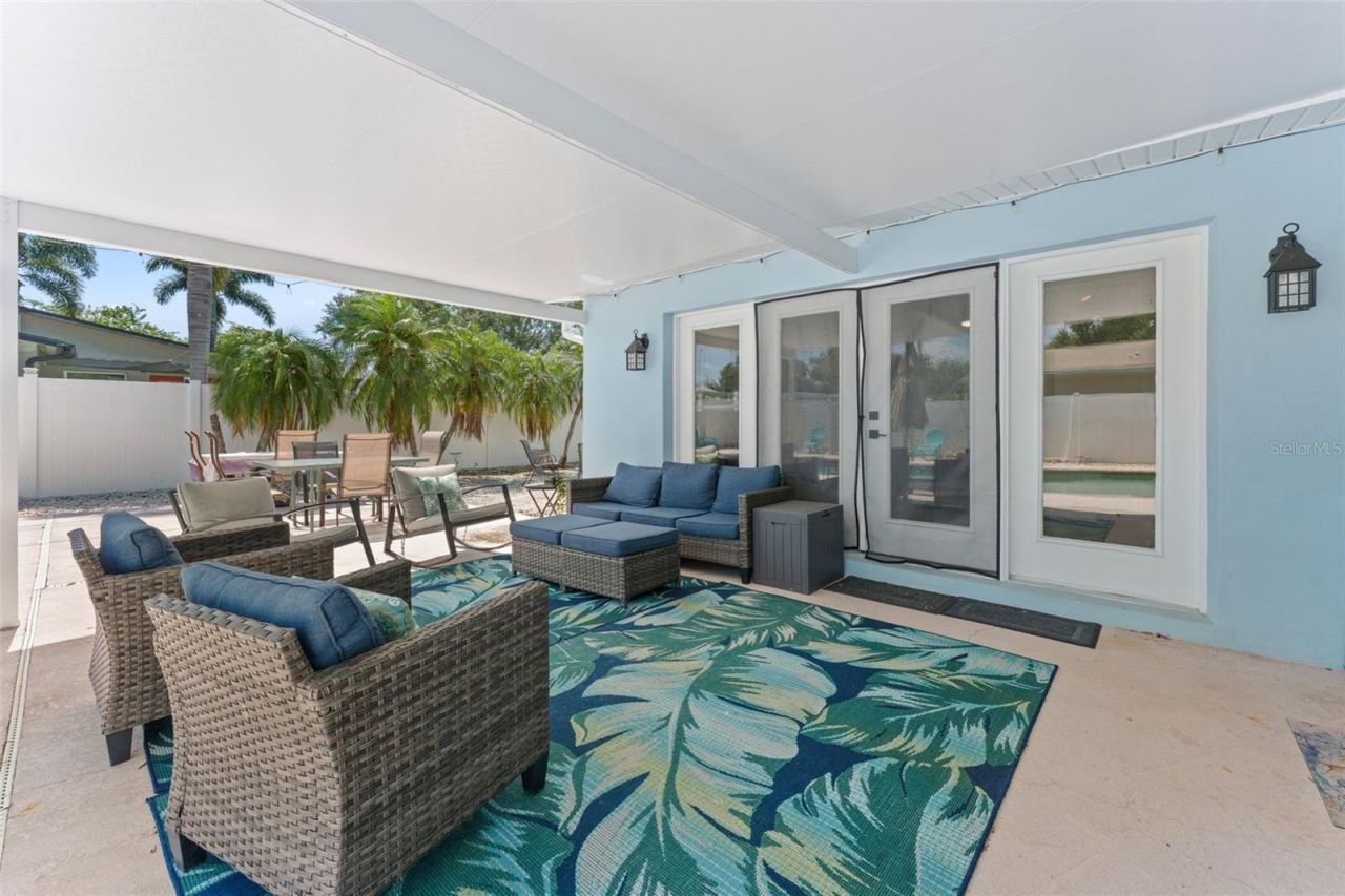 2833 56th Lane N, Saint Petersburg, FL 33710 Photo