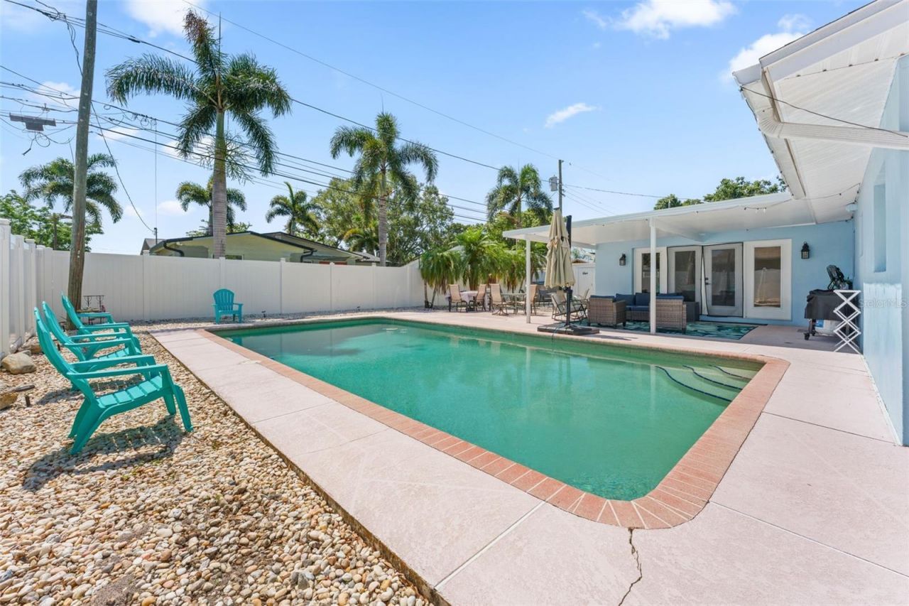 2833 56th Lane N, Saint Petersburg, FL 33710 Photo