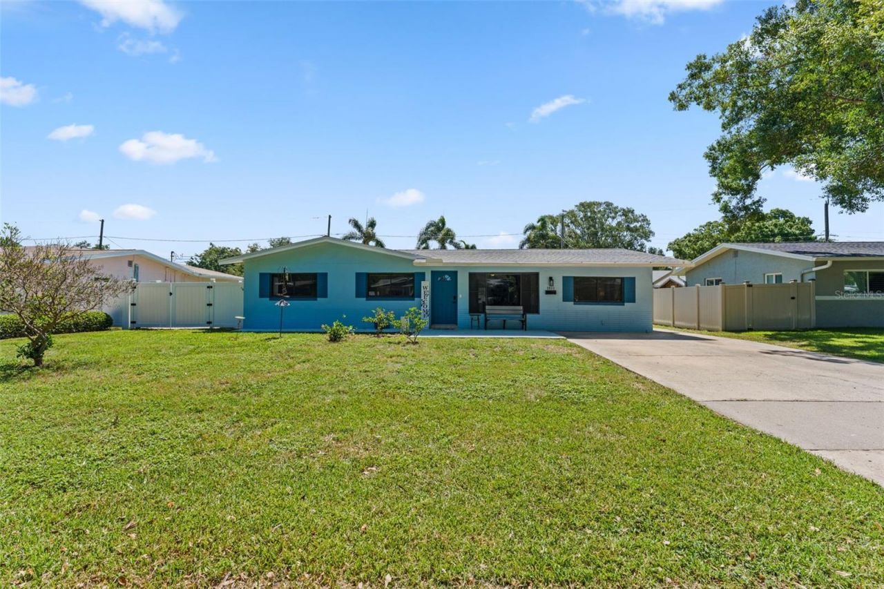 2833 56th Lane N, Saint Petersburg, FL 33710 Photo