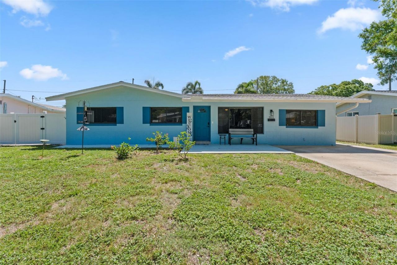 2833 56th Lane N, Saint Petersburg, FL 33710 Photo