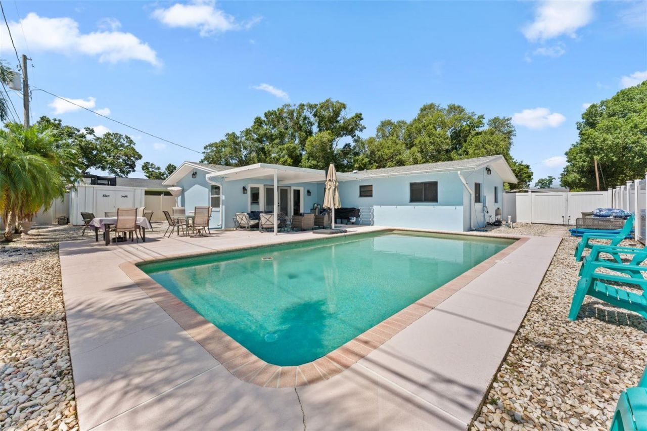 2833 56th Lane N, Saint Petersburg, FL 33710 Photo