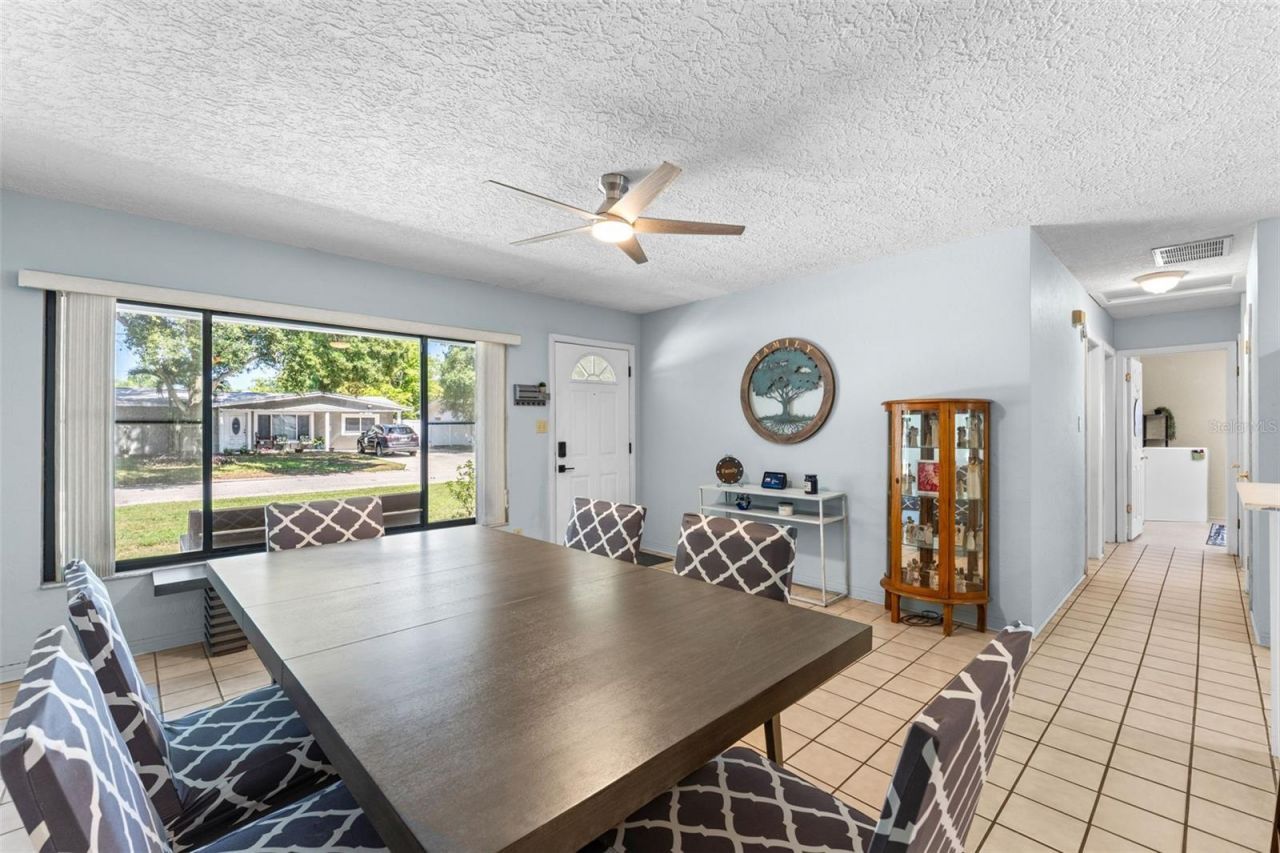 2833 56th Lane N, Saint Petersburg, FL 33710 Photo