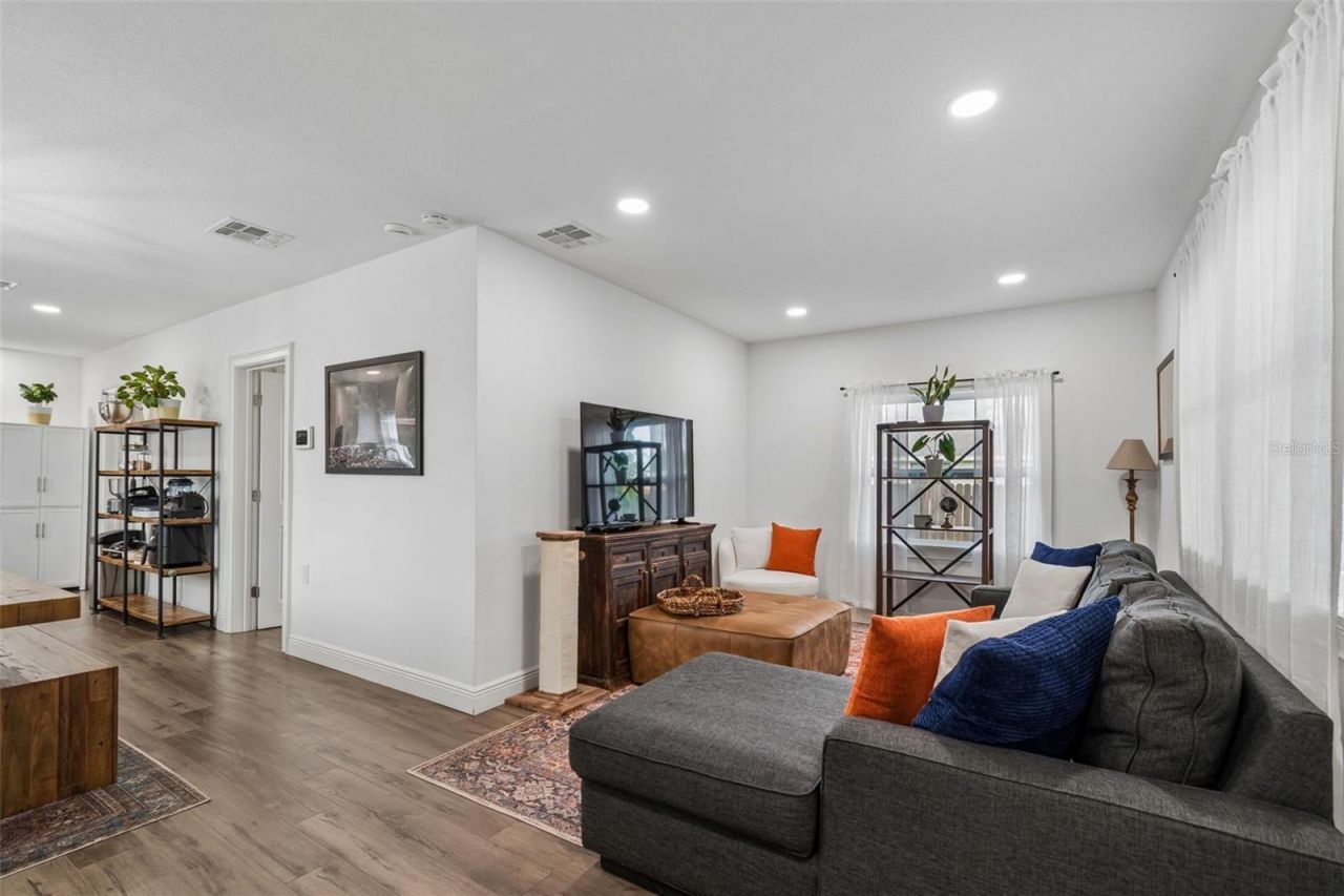 4339 58th Avenue N, Saint Petersburg, FL 33714 Photo