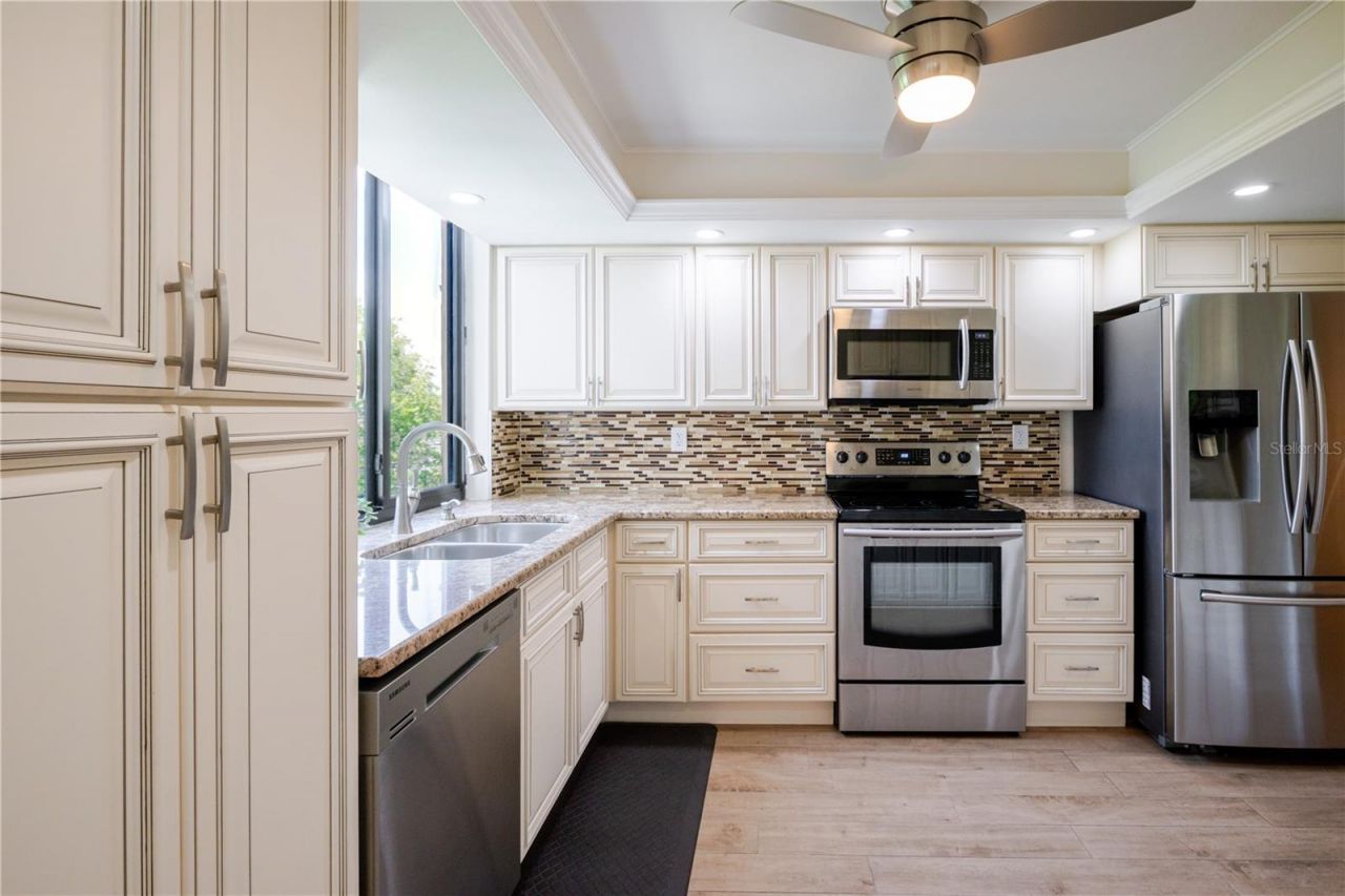 6267 Midnight Pass Road, Unit 306, Sarasota, FL 34242 Photo