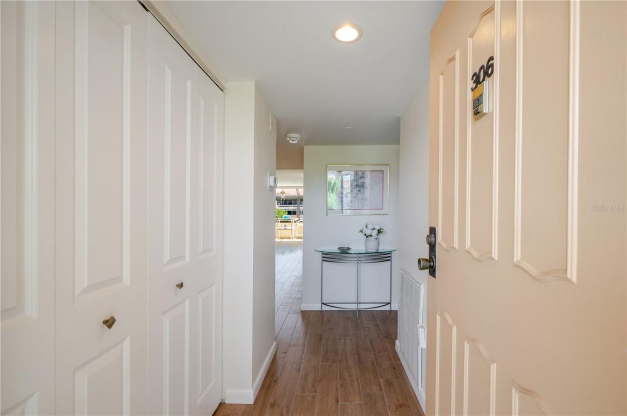 6267 Midnight Pass Road, Unit 306, Sarasota, FL 34242 Photo