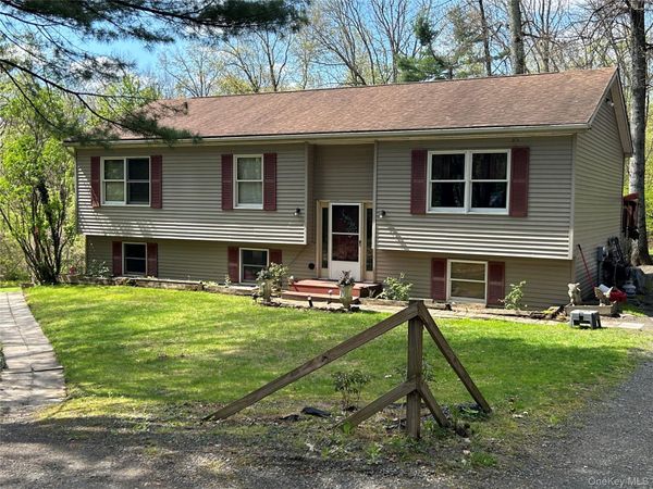 22 Pine Castle Drive, Kerhonkson, NY 12446