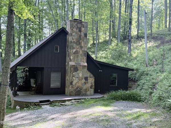 1096 Mount Tabor Road , Topton, NC 28781