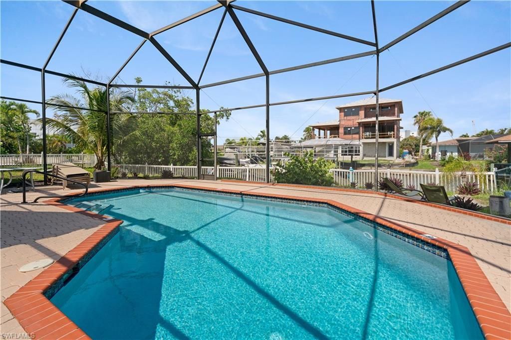 116 Sand Dollar Dr , Fort Myers Beach, FL 33931 Photo