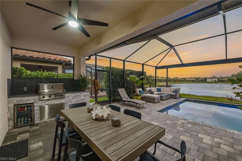 9396 Glenforest Dr, Naples, FL 34120 Photo