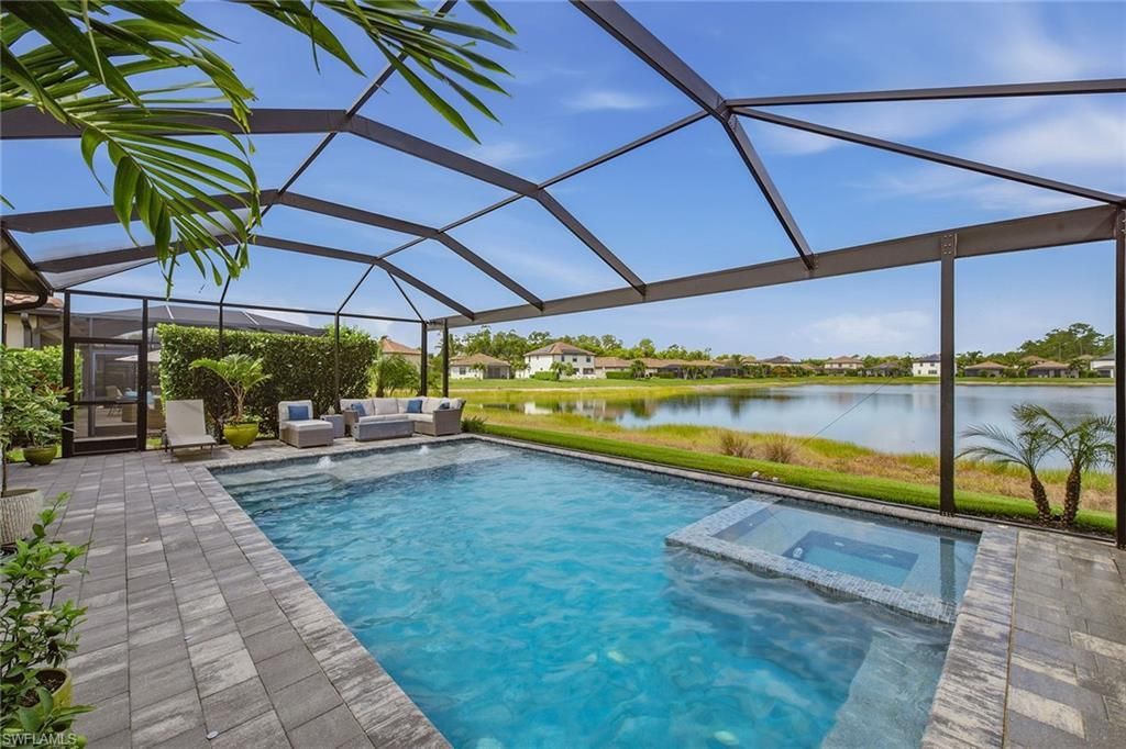 9396 Glenforest Dr, Naples, FL 34120 Photo