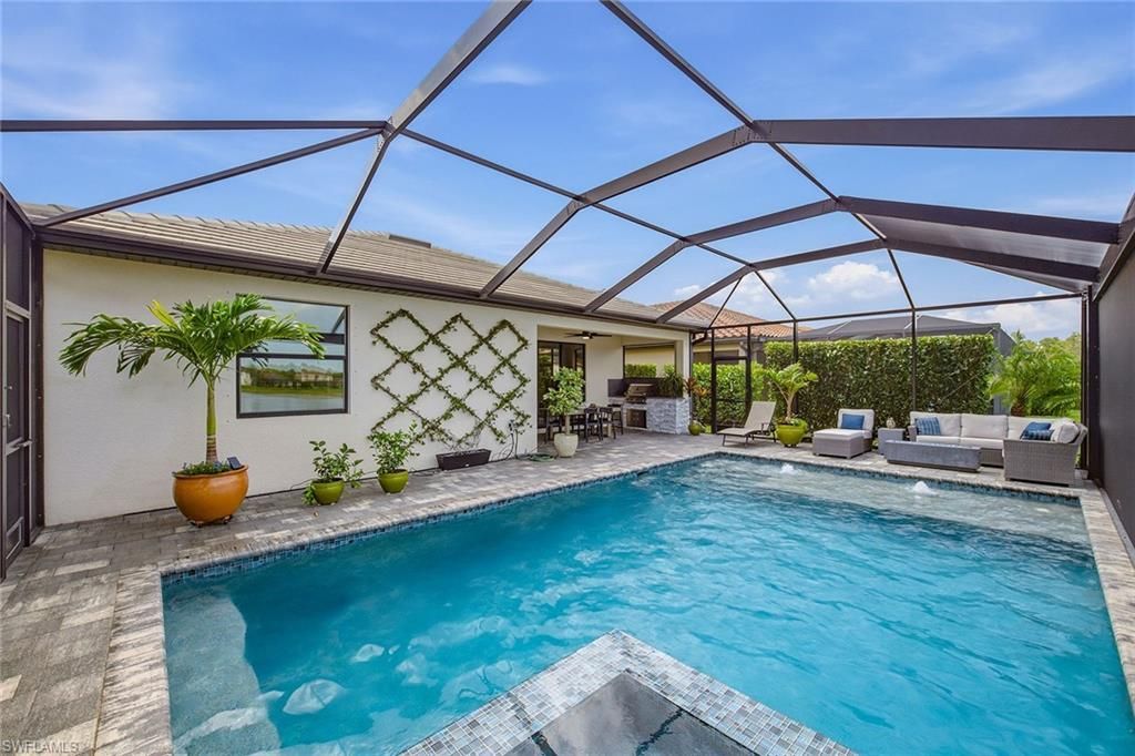 9396 Glenforest Dr, Naples, FL 34120 Photo
