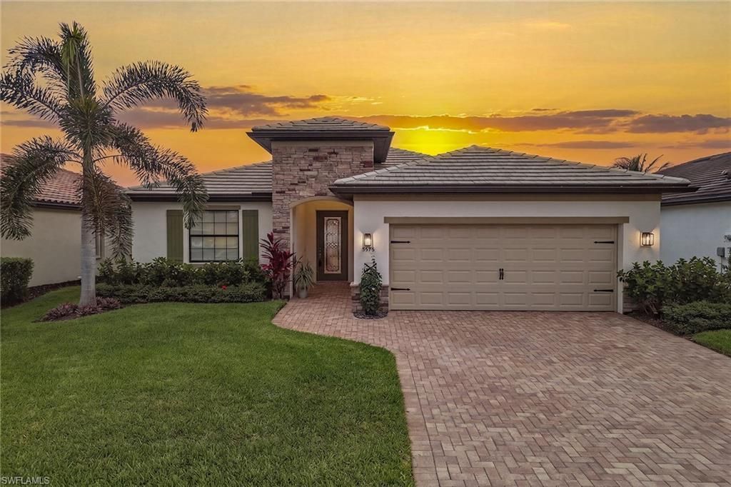 9396 Glenforest Dr, Naples, FL 34120 Photo