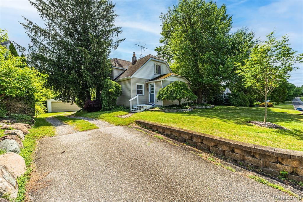 3139 Willet Avenue, Rochester Hills, MI 48309 Main Photo
