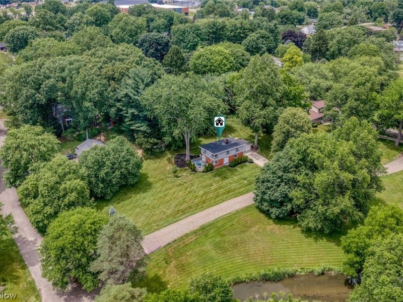 145 Brookdell Drive NW, North Canton, OH 44720 Photo 3