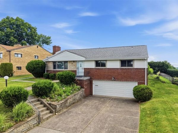 5023 Carlyn Dr , Pittsburgh, PA 15236