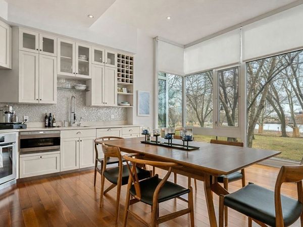 975 Memorial Drive, Unit 210, Cambridge, MA 02138