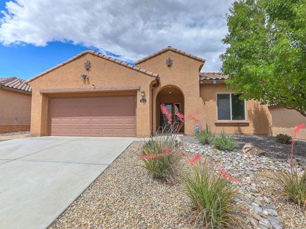 9512 Iron Rock Drive NW, Albuquerque, NM 87114