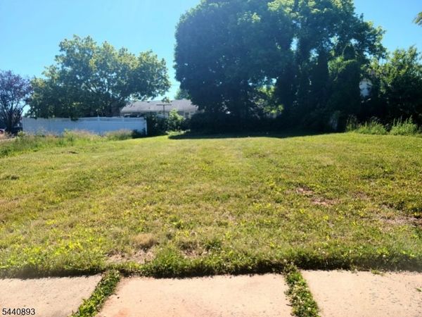310 N 2Nd Ave, Manville, NJ 08835