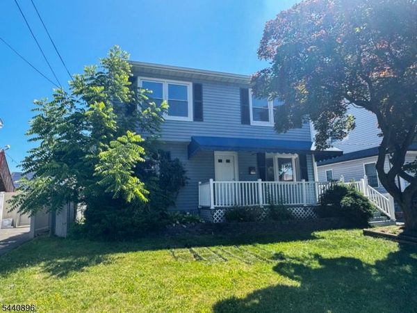 192 N 6Th St, Saddle Brook, NJ 07663