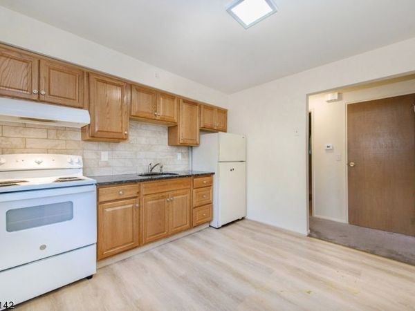 685 Van Houten Ave, Unit 3, Clifton, NJ 07013